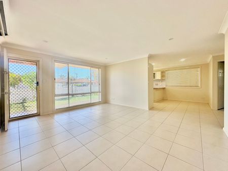 Home For Rent - Photo 4