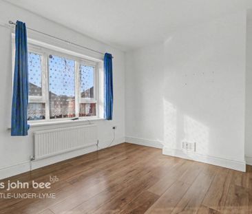 2 bedroom townhouse to rent - Photo 6