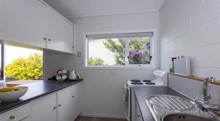 Maungaraki Living - Photo 2