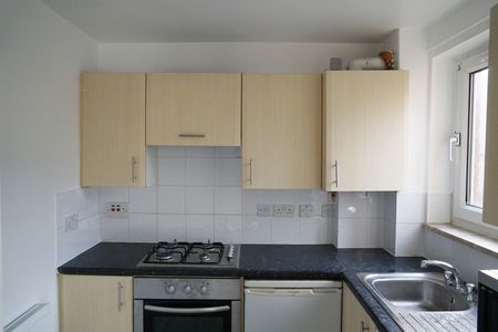 1 Bed Flat, Pleasance, EH8 - Photo 3