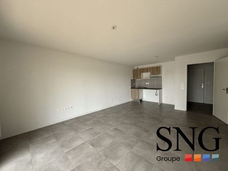 T3 AVEC TERRASSE ET JARDIN + 2 PARKINGS - Photo 5