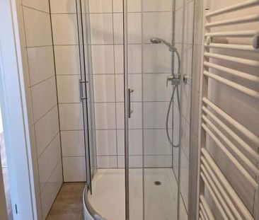 Ihr neues Zuhause mit Wohlfühlcharakter und modernem Bad! - Foto 3