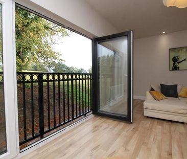 2 bedroom terraced house to rent - Photo 4
