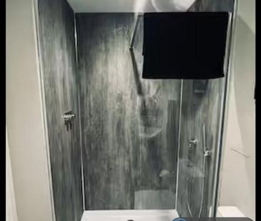 1 bedroom in a house share to rent - Photo 6