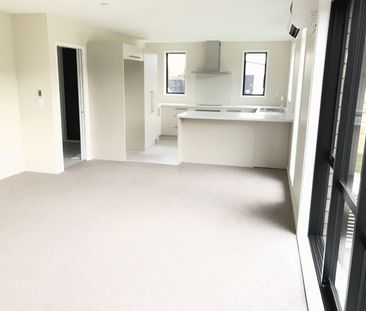 28 Robert Duncan Road, Belfast - Photo 1