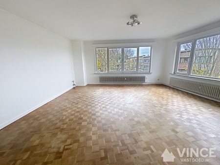 Ruim hoekappartement met maar liefst 3 slaapkamers en prachtig uitzicht - Photo 5
