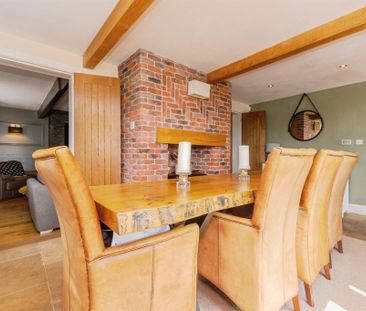 Halifax, Boothtown - Photo 4