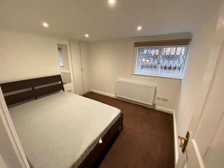 2 Bed Flat, Kenton Road, HA3 - Photo 2