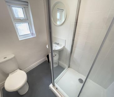 5 bedroom terraced house to rent - Photo 1