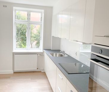 Flot og indbydende lejlighed med 2 altaner i Aalborg Vestby - Foto 4