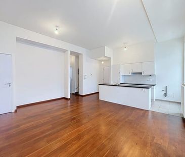 Appartement te huur - foto 2