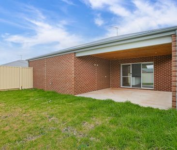 For Rent: Stylish & Spacious Townhouse - Available now – Apply via ... - Photo 4