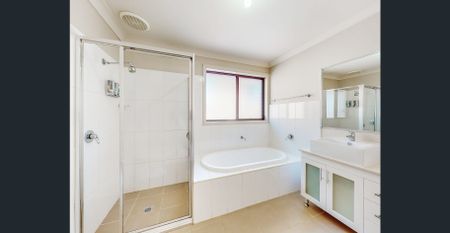 Space for Days! - Photo 5