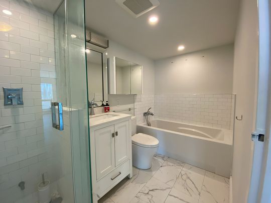 For Lease - 10 Yonge Street Unit# 3207, Toronto, Ontario - Photo 1