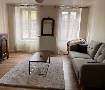 Location Appartement 3 pièces 74m² BRIOUDE 43100 - Photo 2