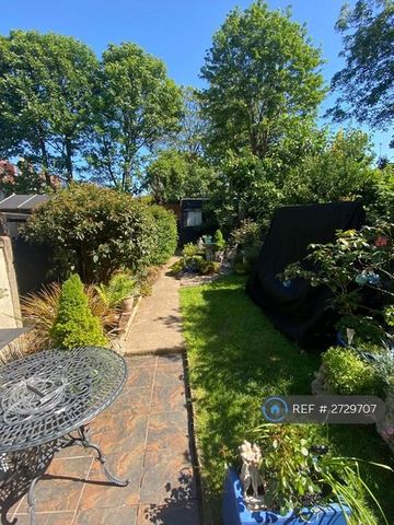 1 bedroom in a flat share to rent - Photo 5