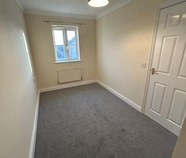 2 bedroom semi-detached house to rent - Photo 3