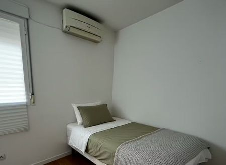 Calle de Caravaca, Madrid, Community of Madrid 28012 - Photo 4