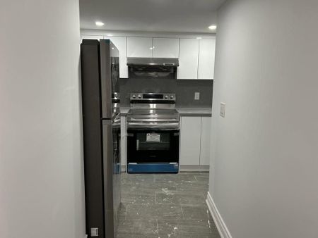 For Lease - 40 Aspendale Drive, Toronto, Ontario - Photo 3