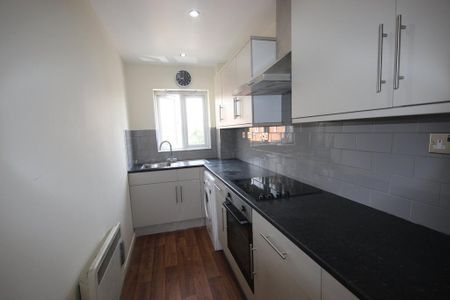 2 bedroom apartment to rent - Photo 3