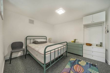 Holland Road - Photo 2