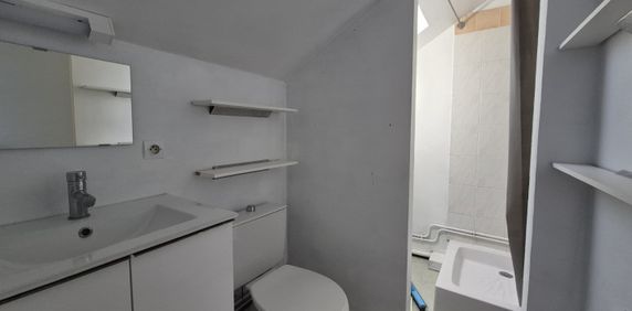 Location Appartement 1 pièce 13m² MONS EN BAROEUL 59370 - Photo 2