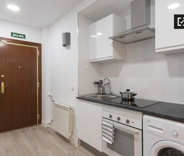 madrid, Community of Madrid 28045 - Photo 1