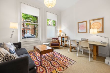 2 Bed Flat, Philbeach Gardens, SW5 - Photo 5