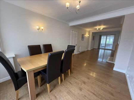 3 bedroom property to rent - Photo 3