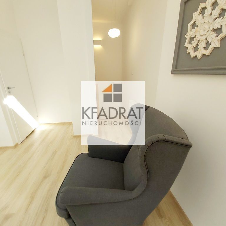 Piękny apartament II-poziomowy przy aleji Fontann - Photo 1