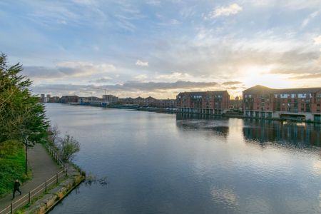 City Wharf, Cardiff Bay, Cardiff, CF10 4HG - Photo 2