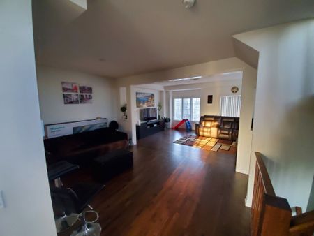 For Lease - 3160 Boxford Crescent Unit# 2, Mississauga, Ontario - Photo 2