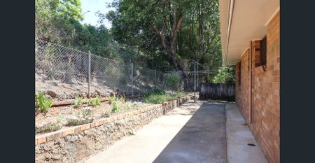 QUIET LOCATION - 3 BEDROOM UNIT - Photo 4