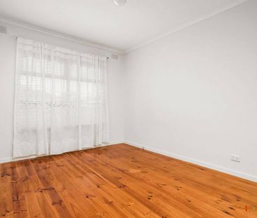 NEAT AS A PIN | HEATING AND COOLING | EASY ACCESS TO TRANSPORT - Photo 4