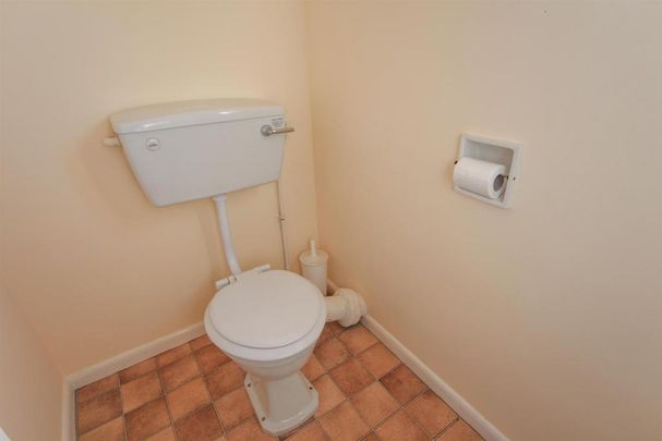 3 bedroom semi-detached house to rent - Photo 1