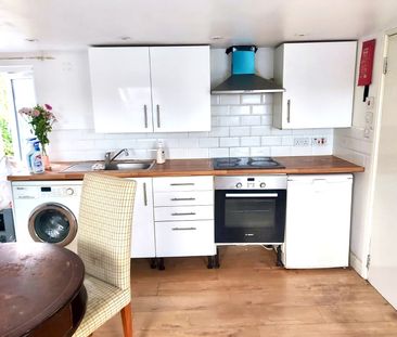 Oakdale Road, Finsbury Park, North London, N4 - Photo 5