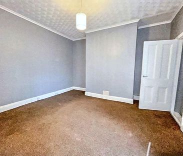 2 bed lower flat to rent in NE10 - Photo 3