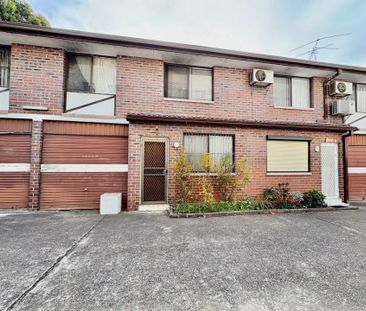 2/28 Hill Street, Cabramatta NSW - Photo 4