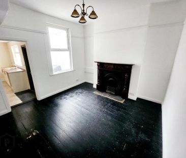 25 Cedar Avenue, Antrim Road, North Belfast, BT15 5AS - Photo 5