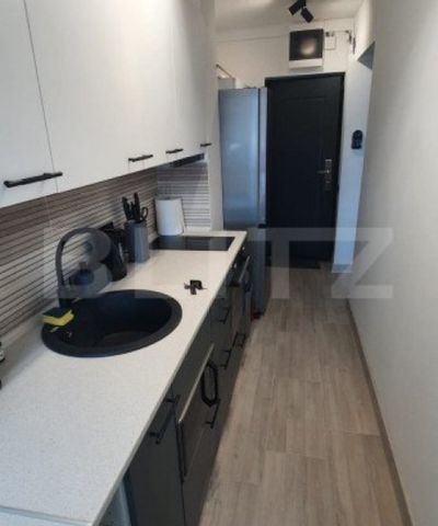 Garsoniera de 28 mp, mobilata lux, etaj 2, zona Tractorul - Fotografie 3