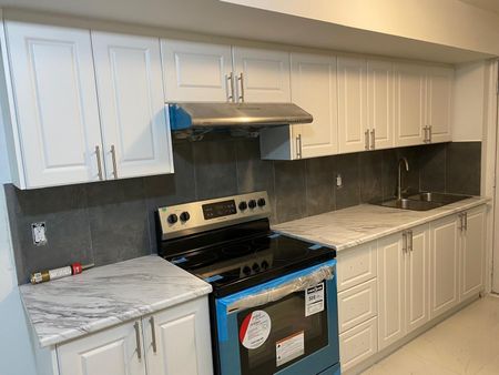 For Lease - 76 Boathouse Road, Brampton, Ontario - Photo 3