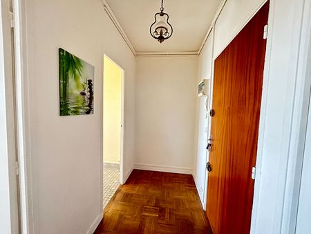 Location Appartement 1 pièce 31m² - Photo 5