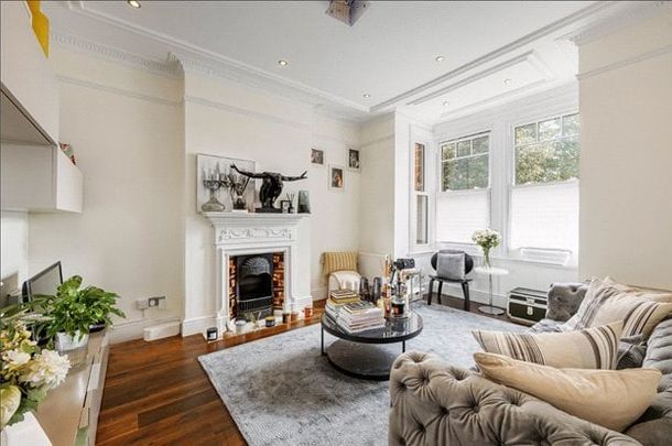 SHORT LET Fauconberg Road, London, W4 flat to rent - Photo 1