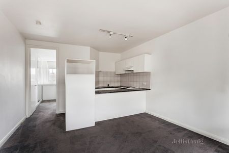 12/506 Glenferrie Road, Hawthorn - Photo 2