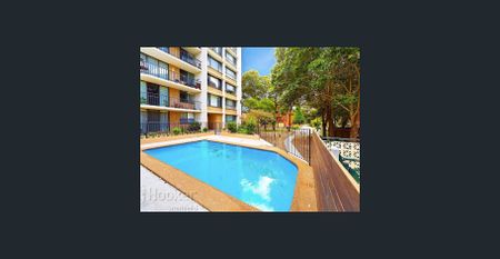 Spacious 2 Bedroom Apartment with Security Parking - UNDER RENOVATION TBA - Photo 2