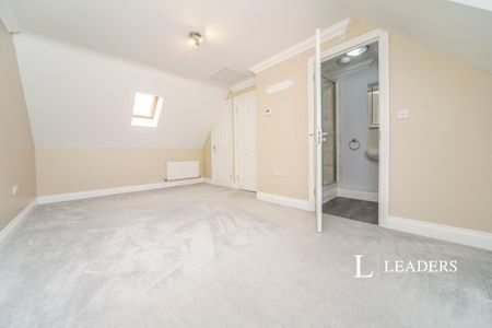 3 bedroom terraced house to rent - Photo 2