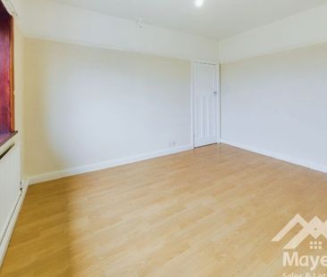 Whinney Lane, Blackburn - Photo 2