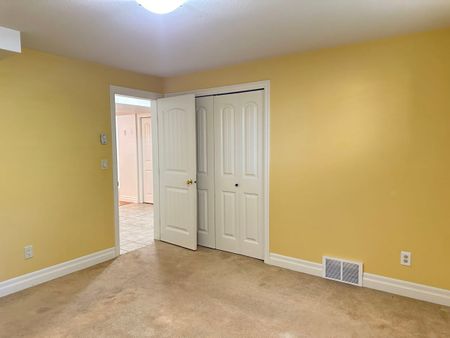 Cozy Suite in Central Abbotsford - Photo 2