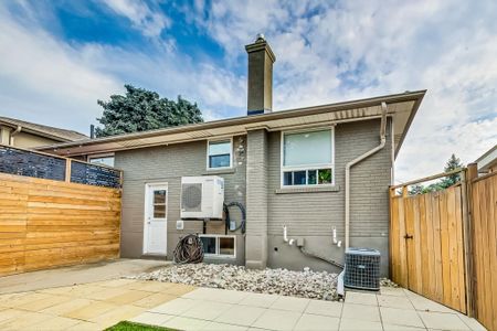 For Lease - 4 Thomas Avenue Unit# Basement, Toronto, Ontario - Photo 3