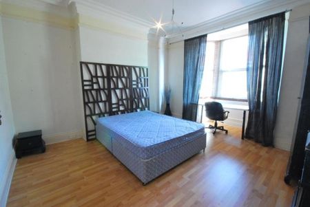 2 Bed - Coniston Avenue, Jesmond - Photo 4